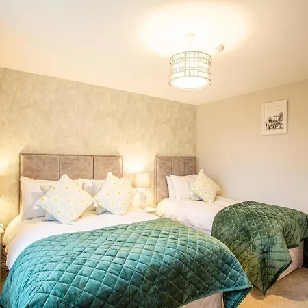 No 31 Village * Cill Airne